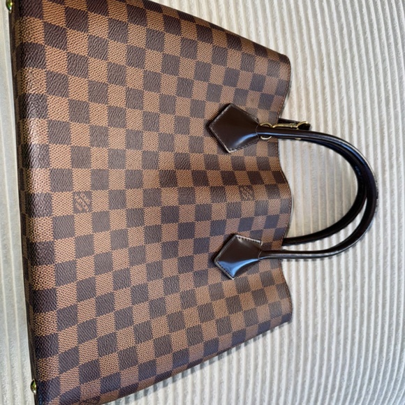 Louis Vuitton Kensington - Picture 2 of 9
